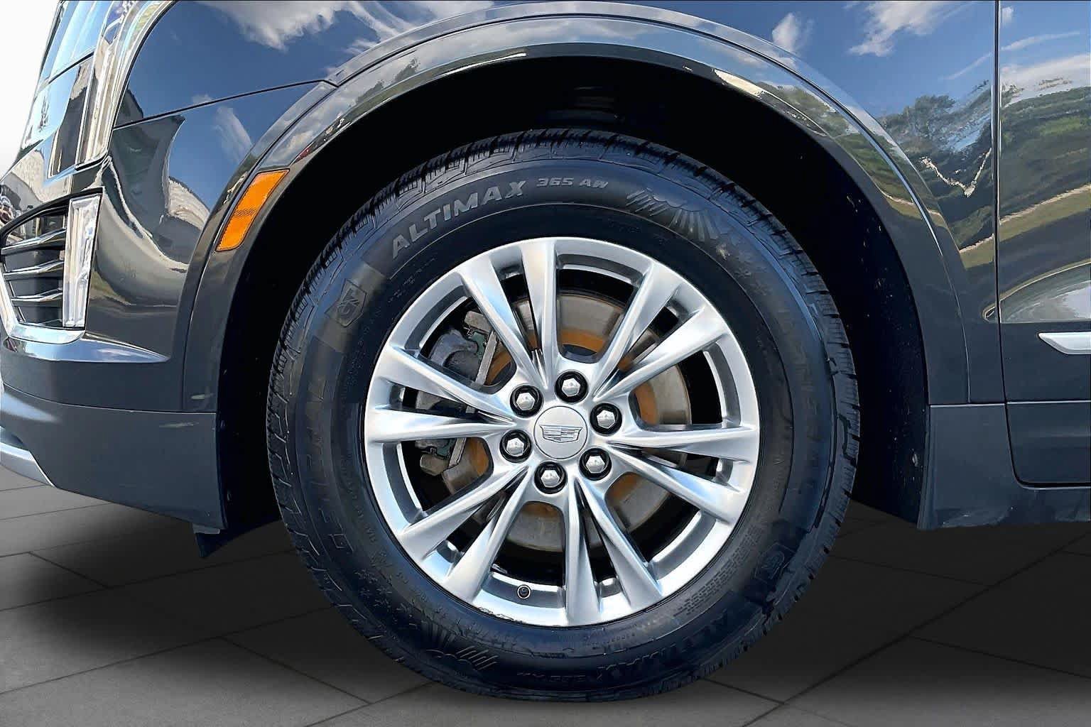 Used 2020 Cadillac XT5 Premium Luxury AWD/4WD image 10