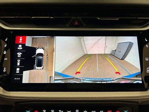 New 2026 Jeep Cherokee Overland w/ Advanced Pro Tech Group AWD/4WD image 24
