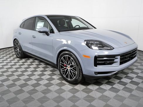New 2026 Porsche Cayenne S image 25