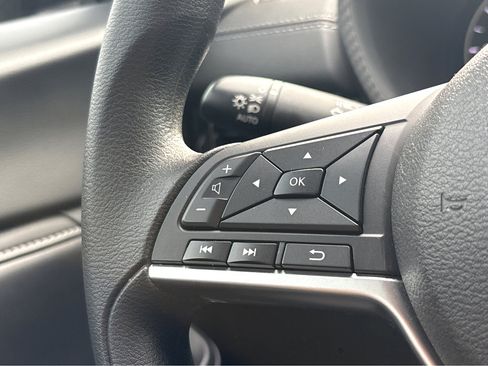 Used 2024 Nissan Sentra SV image 15