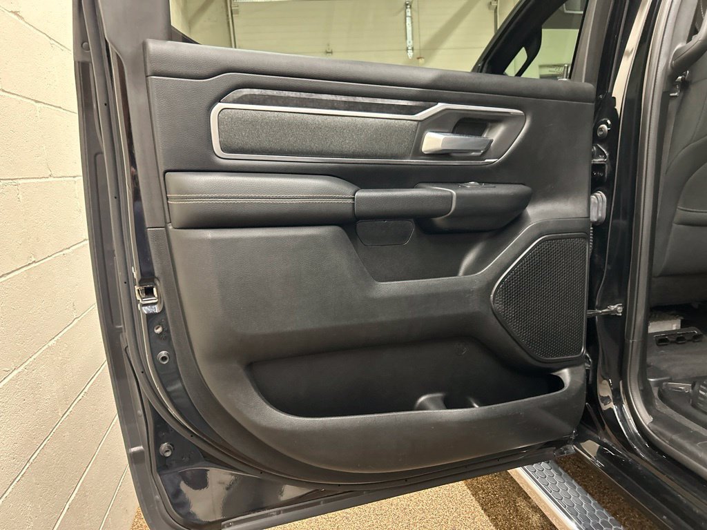 Used 2019 RAM 1500 Big Horn AWD/4WD image 17