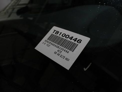 Used 2016 Honda Pilot Elite image 41
