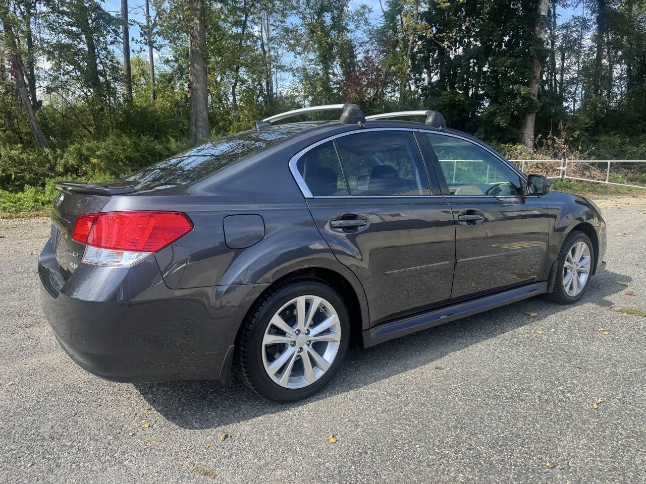 Used 2013 Subaru Legacy 2.5i Premium AWD/4WD image 7
