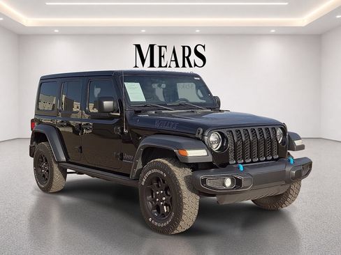 Used 2023 Jeep Wrangler Unlimited AWD/4WD image 7
