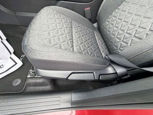 New 2026 Nissan Kicks SV w/ SV Premium Package image 12