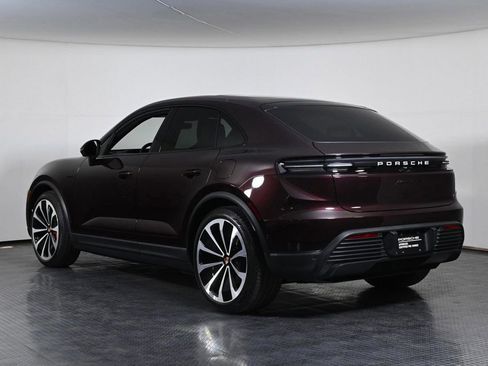 Certified 2025 Porsche Macan 4S Electric image 3