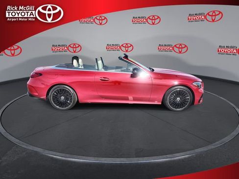 Used 2026 Mercedes-Benz CLE 300 4MATIC Cabriolet image 9