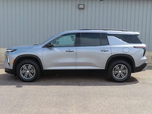 Used 2025 Chevrolet Traverse LT AWD/4WD image 7