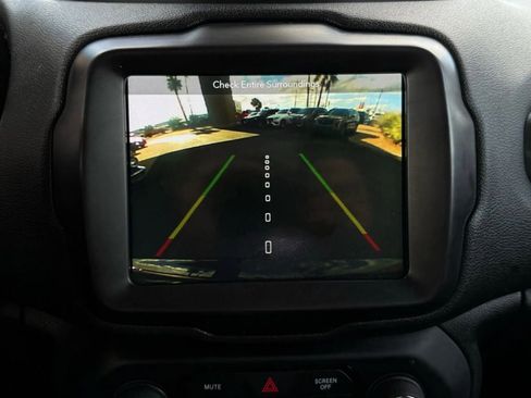 Used 2019 Jeep Renegade Latitude w/ UConnect 8.4 Nav Group image 56