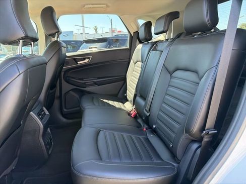 Used 2021 Ford Edge SEL w/ Convenience Package image 19