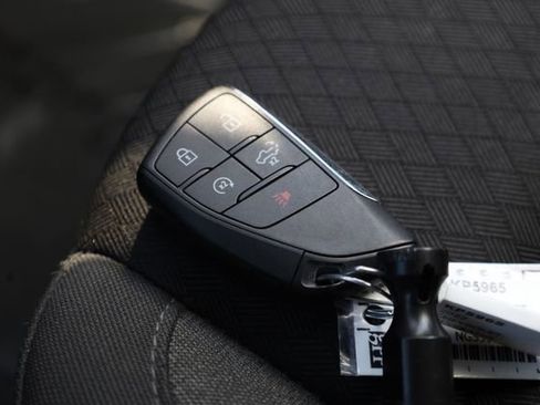 Used 2022 Chevrolet Silverado 1500 RST w/ Z71 Off-Road Package image 29