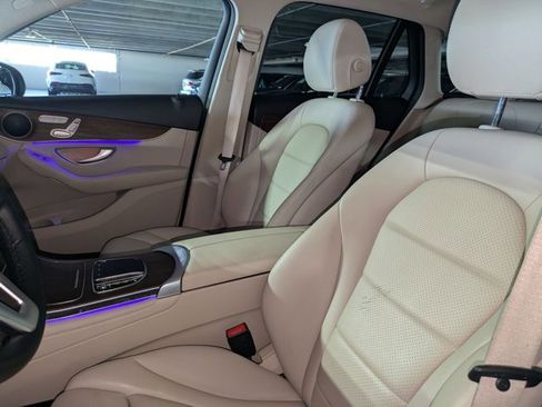 Certified 2022 Mercedes-Benz GLC 300 image 15