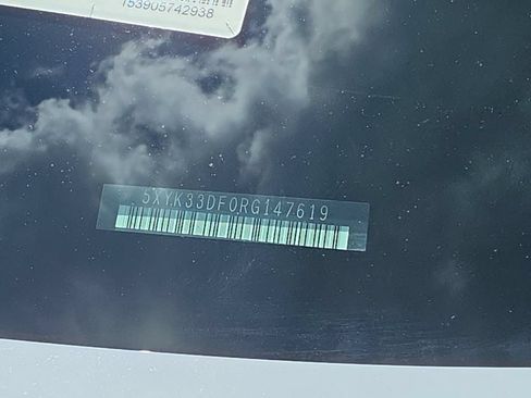 Certified 2024 Kia Sportage EX FWD image 11