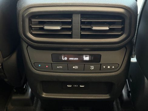 Used 2024 Honda Pilot EX-L image 19