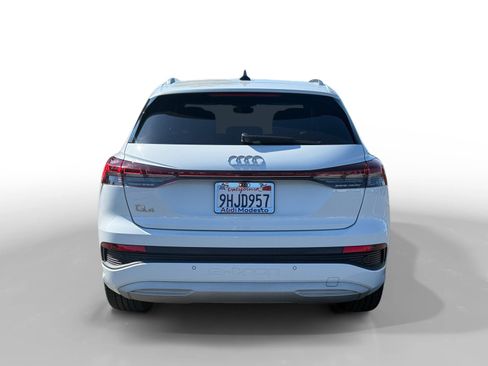 Used 2023 Audi Q4 e-tron Premium Plus w/ Premium Plus image 4