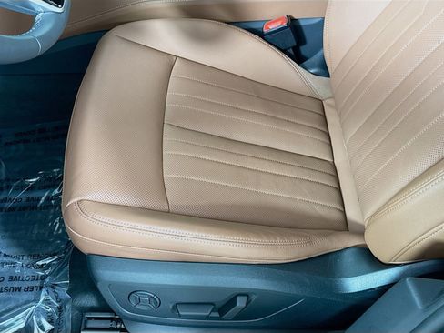 Certified 2025 Audi A6 Premium Plus w/ Premium Plus Package image 13