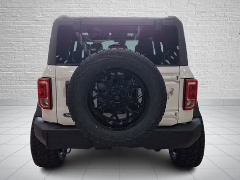 Used 2025 Ford Bronco 4-Door AWD/4WD image 3