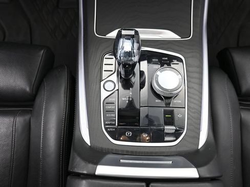 Used 2022 BMW X7 xDrive40i w/ Executive Package AWD/4WD image 14