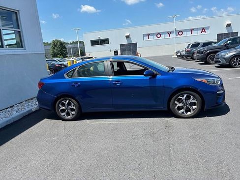Used 2020 Kia Forte LXS FWD image 6