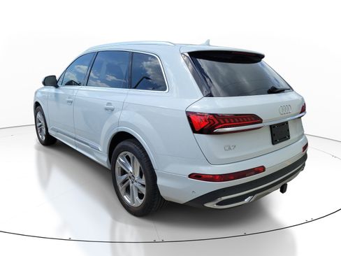 Used 2020 Audi Q7 3.0T Premium Plus image 4
