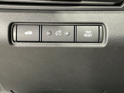 Used 2025 Nissan Altima 2.5 S image 14