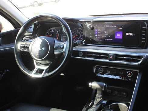 Used 2023 Kia K5 EX image 10