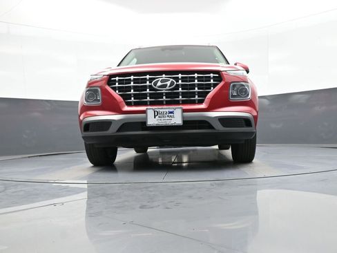 Certified 2023 Hyundai Venue Limited FWD image 26