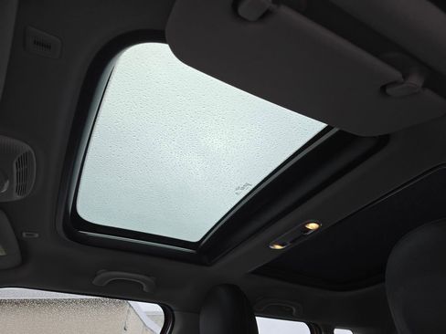 Used 2022 MINI Cooper S w/ Premium Package image 25