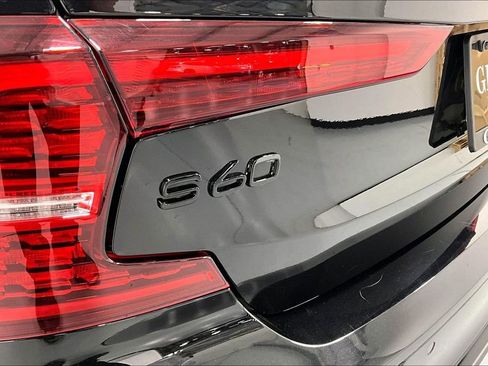 Used 2024 Volvo S60 B5 Plus w/ Protection Package Premier image 40
