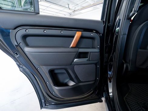 Used 2023 Land Rover Defender 110 X image 50