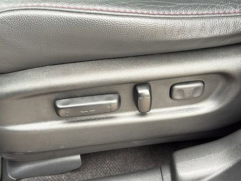 Used 2024 Honda Passport Black Edition image 12