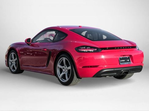 Used 2019 Porsche 718 Cayman image 8