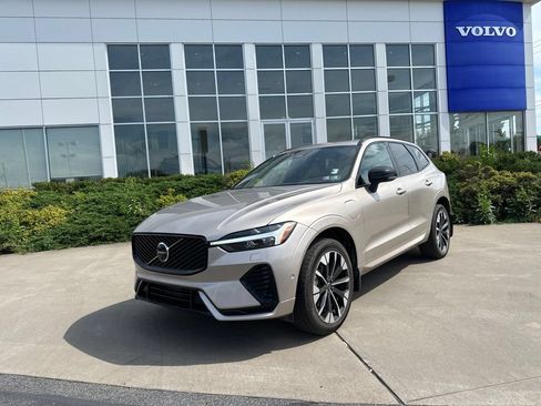 Used 2026 Volvo XC60 T8 Plus w/ Protection Package Premier AWD/4WD image 26