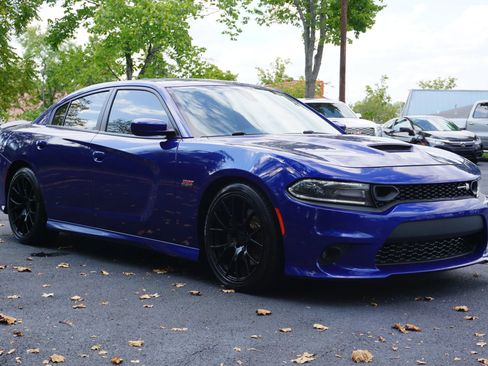 Used 2020 Dodge Charger Scat Pack RWD image 3