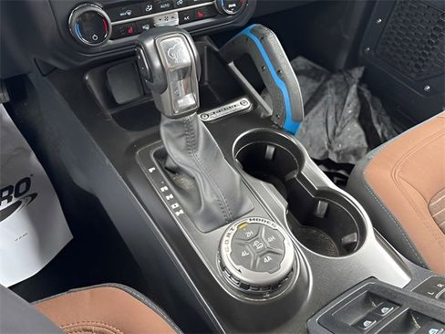 Used 2023 Ford Bronco Outer Banks image 16