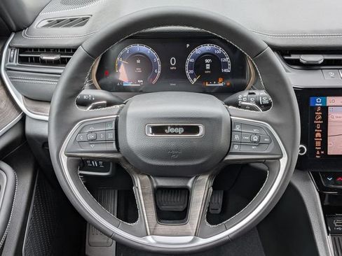 New 2026 Jeep Grand Cherokee Limited AWD/4WD image 19