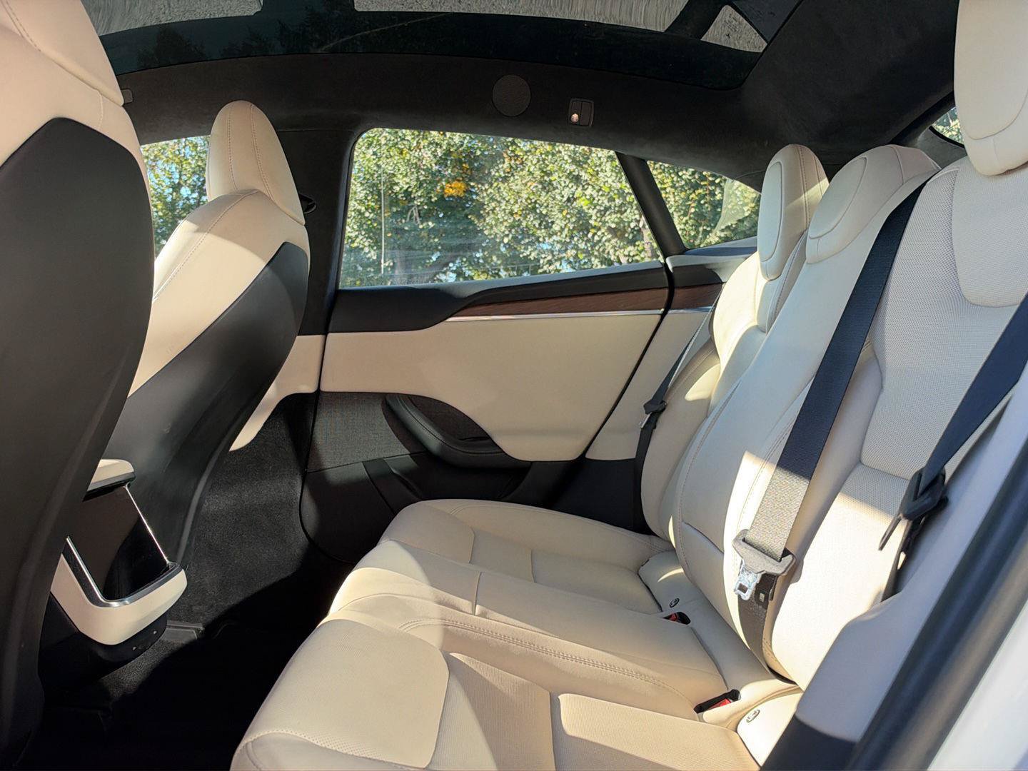 Used 2022 Tesla Model S AWD/4WD image 19