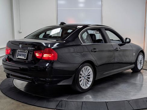 Used 2011 BMW 335i xDrive Sedan AWD/4WD image 9