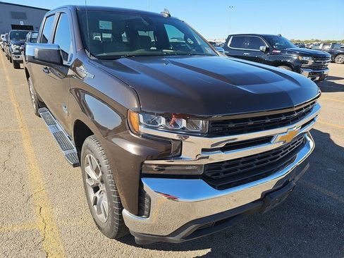Used 2019 Chevrolet Silverado 1500 LT w/ Texas Edition image 3