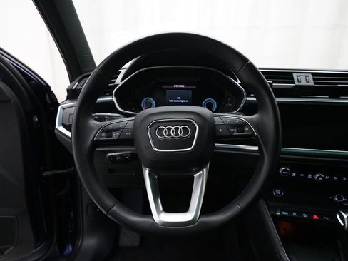 Used 2023 Audi Q3 2.0T Premium Plus w/ Premium Plus Package image 4