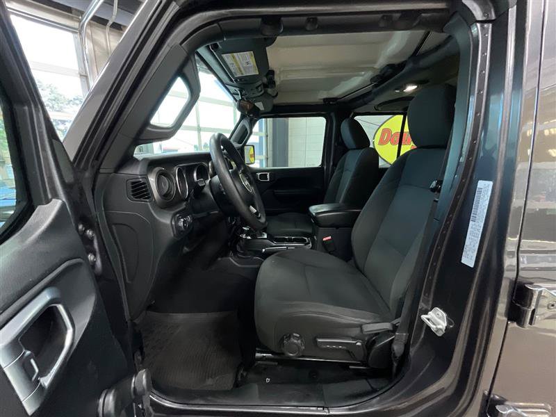 Used 2018 Jeep Wrangler Unlimited Sport AWD/4WD image 10