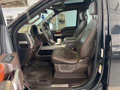 Used 2015 Ford F150 King Ranch w/ Equipment Group 601A Luxury AWD/4WD image 6