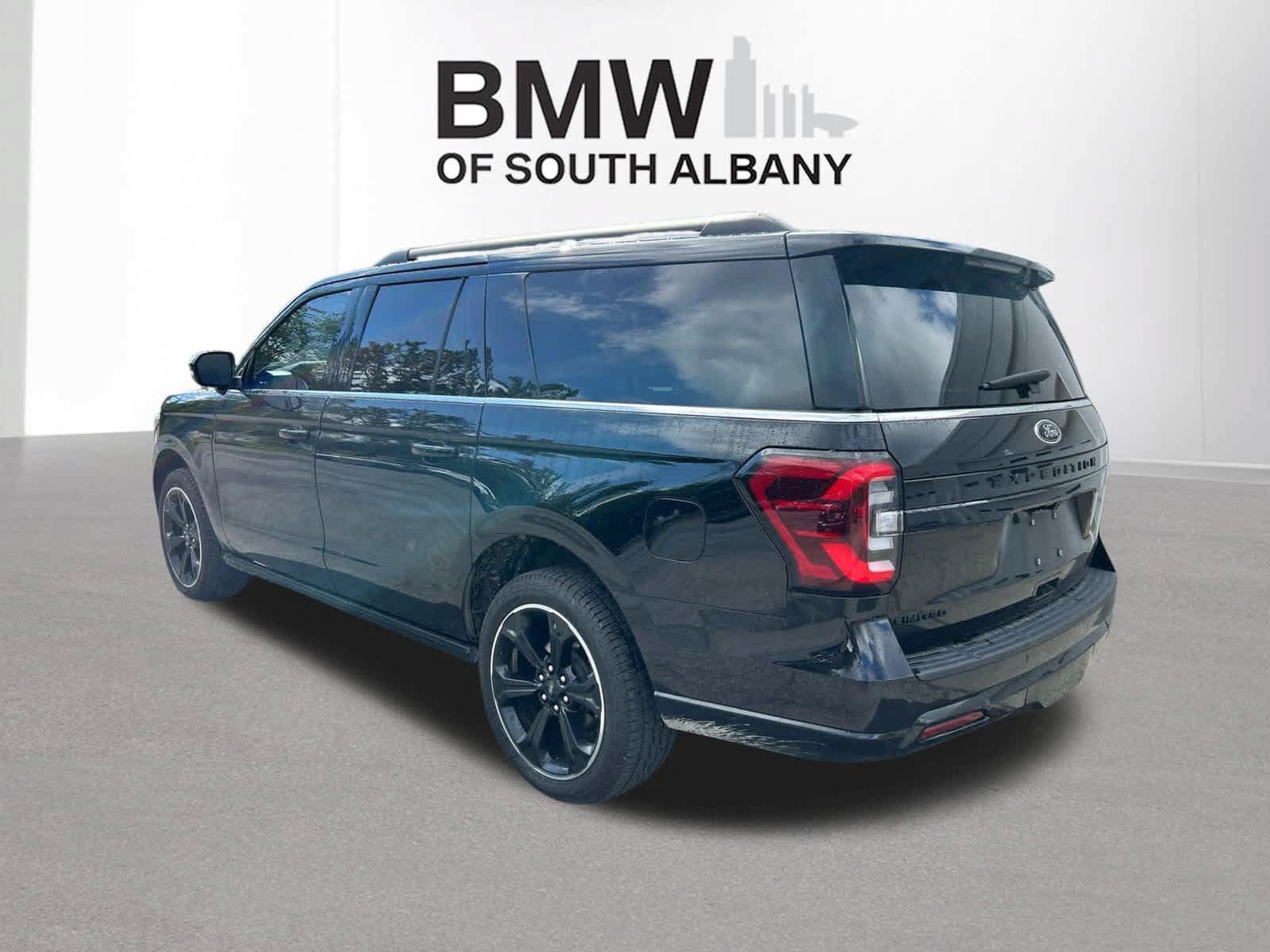 Used 2022 Ford Expedition Max Limited AWD/4WD image 3