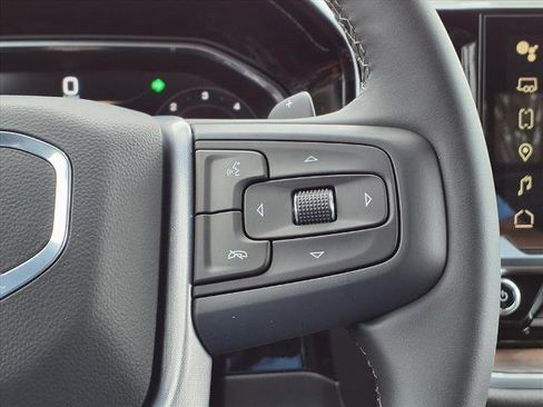 New 2026 GMC Sierra 1500 SLT image 12