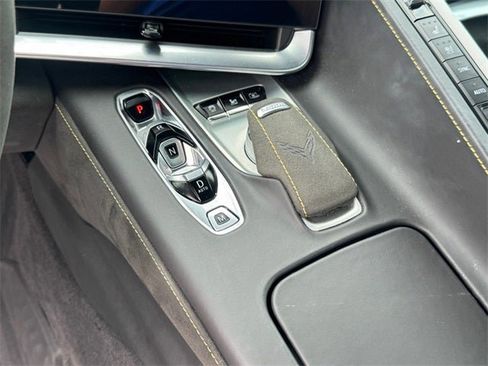 Used 2022 Chevrolet Corvette Stingray Premium Conv w/ Z51 Performance Package image 20