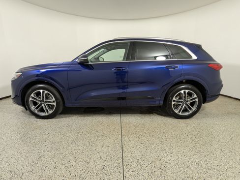 New 2025 Audi Q5 Prestige image 4
