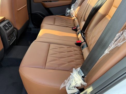 New 2026 Nissan Rogue Platinum image 19