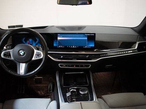 Certified 2024 BMW X5 xDrive40i w/ M Sport Package image 11