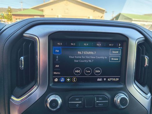 Used 2020 GMC Sierra 1500 Elevation w/ Elevation Value Package AWD/4WD image 28