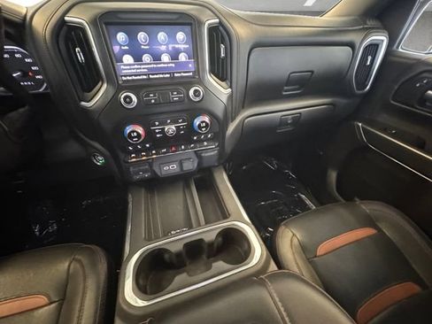 Used 2020 GMC Sierra 1500 AT4 w/ AT4 Premium Package AWD/4WD image 3
